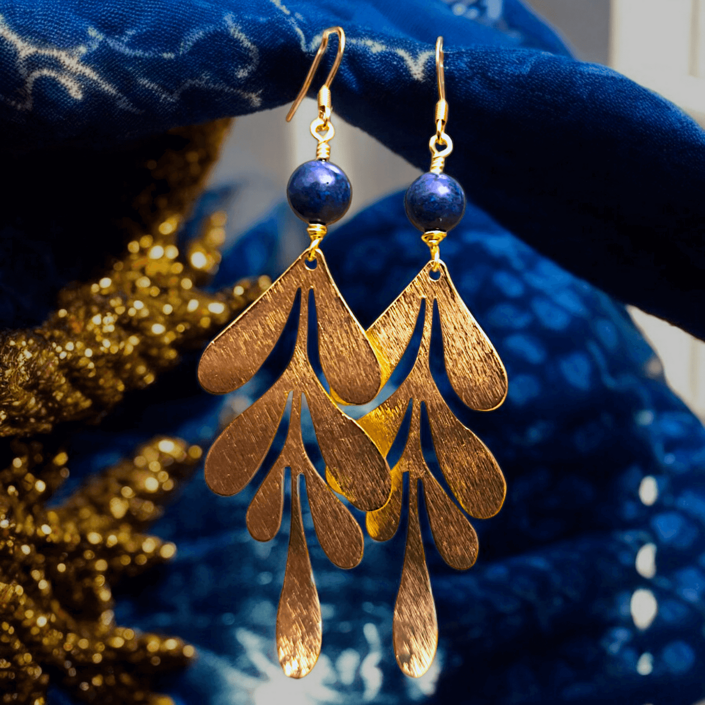 Ilyra - Boucles d'oreilles en lapis lazuli (uniques) - L'Atelier de Tabatha