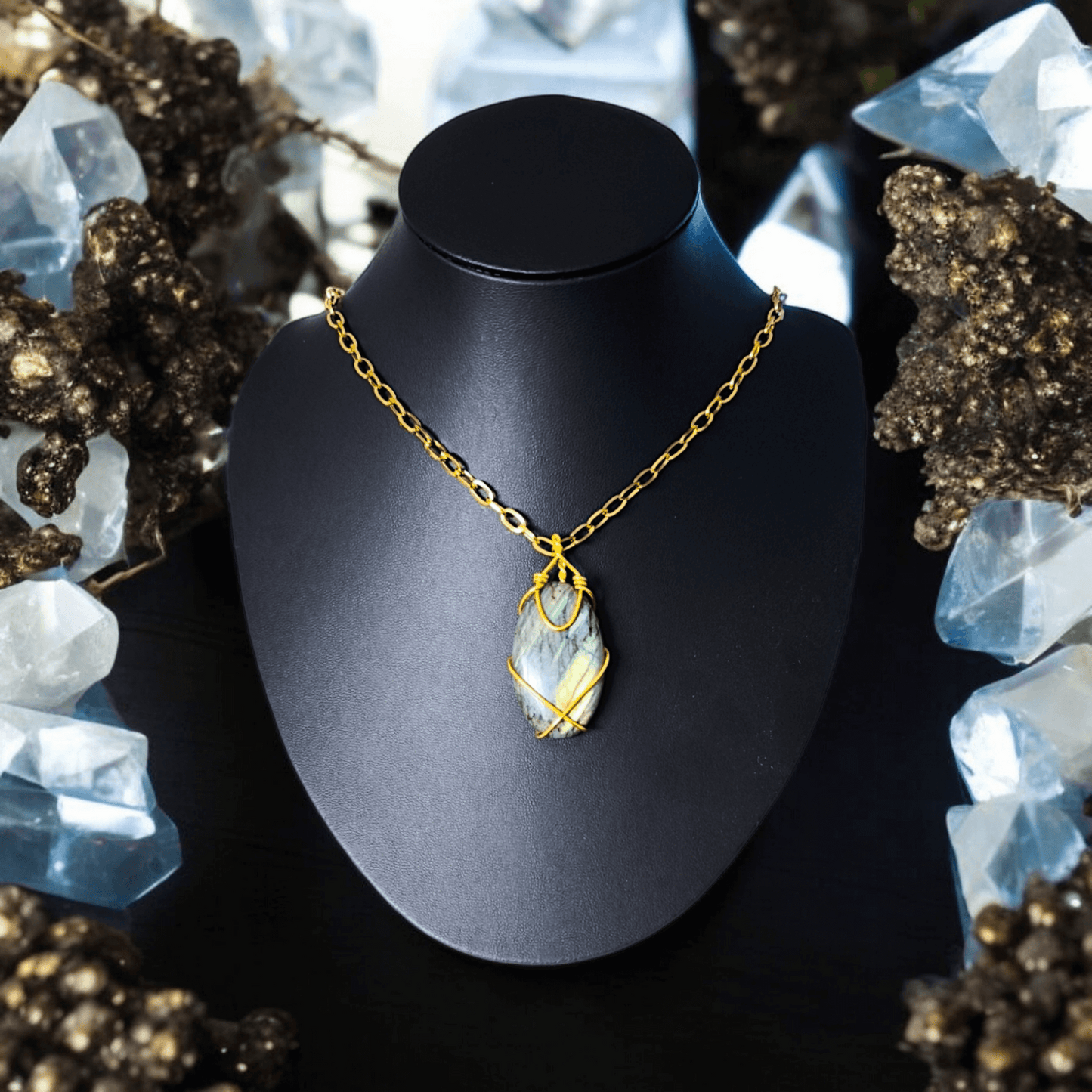 Elthoria - Collier en labradorite - L'Atelier de Tabatha