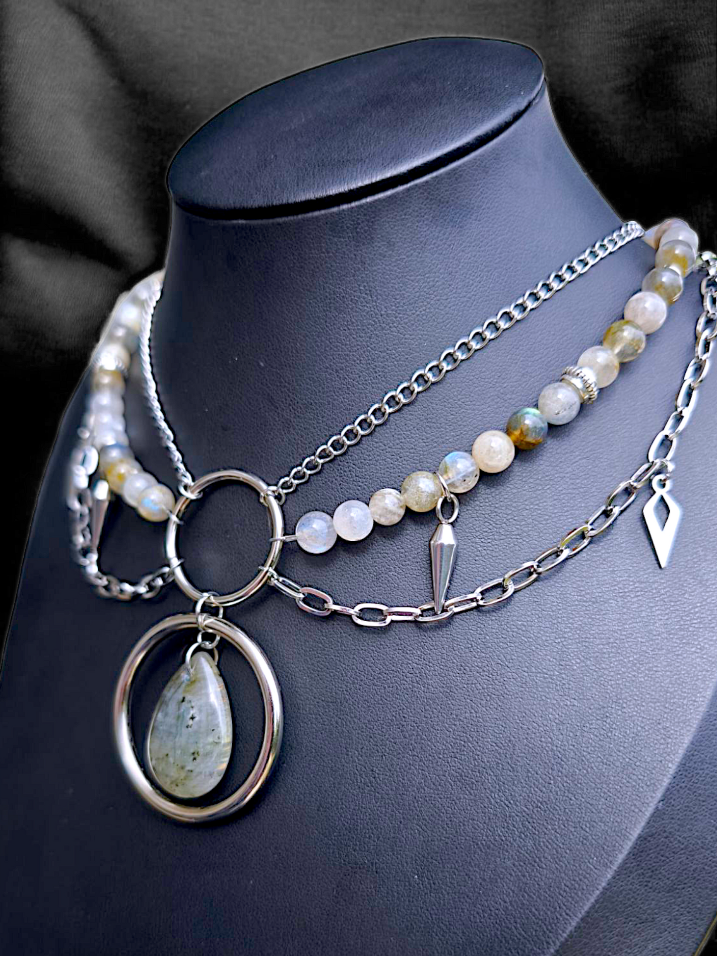 NEMESIS | Varak - Labradorite Choker (Weapon Relic)