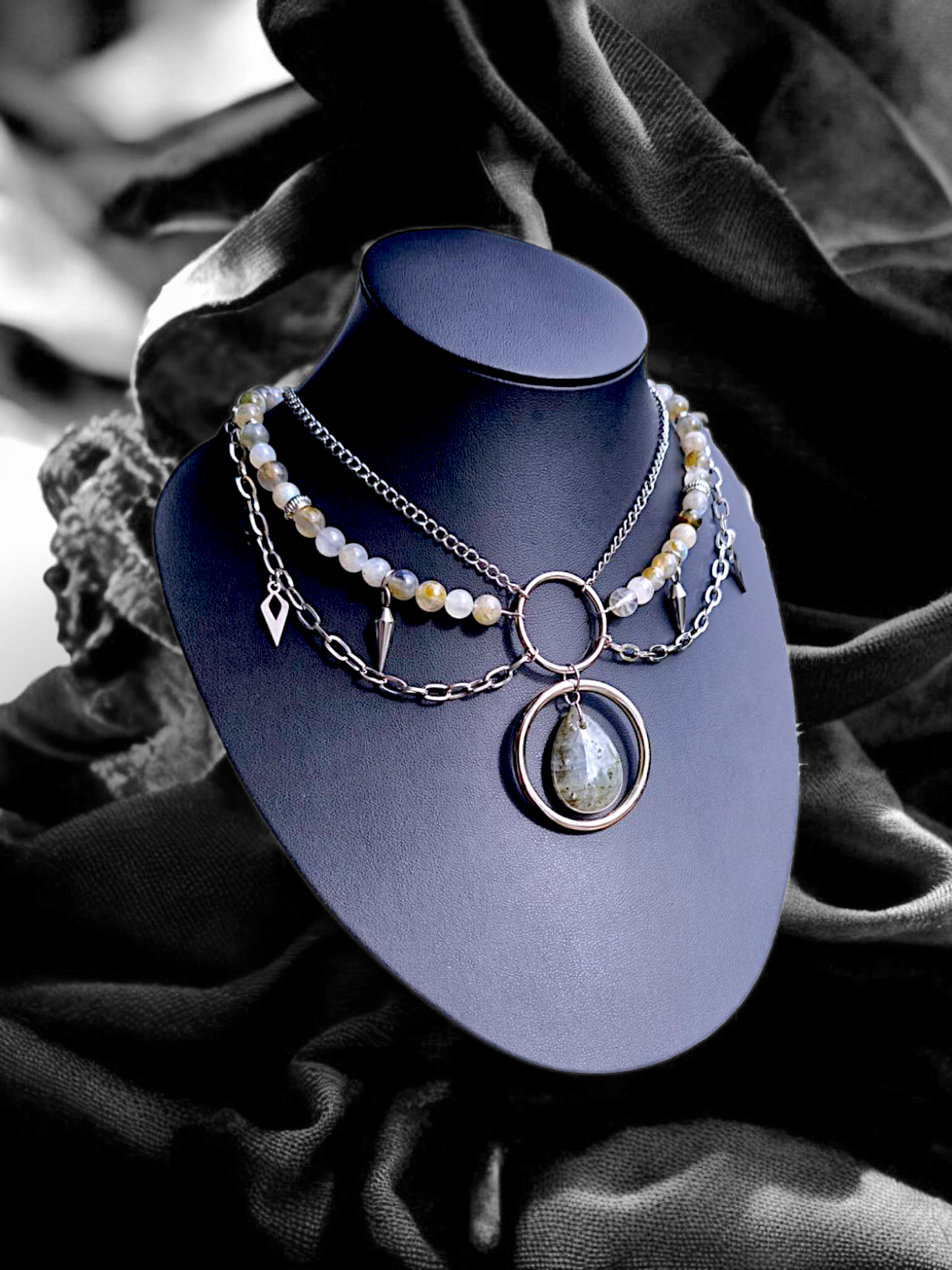 NEMESIS | Varak - Labradorite Choker (Weapon Relic)
