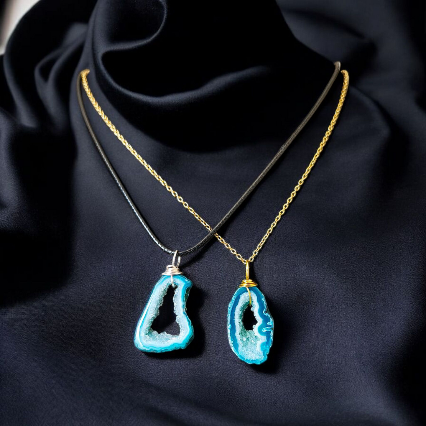 FJÖRD – Agate Pendants (Various Colors)