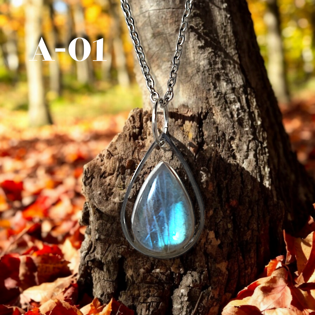 Freya - Collier - Labradorite - Doré ou argenté - Création unique  Collier