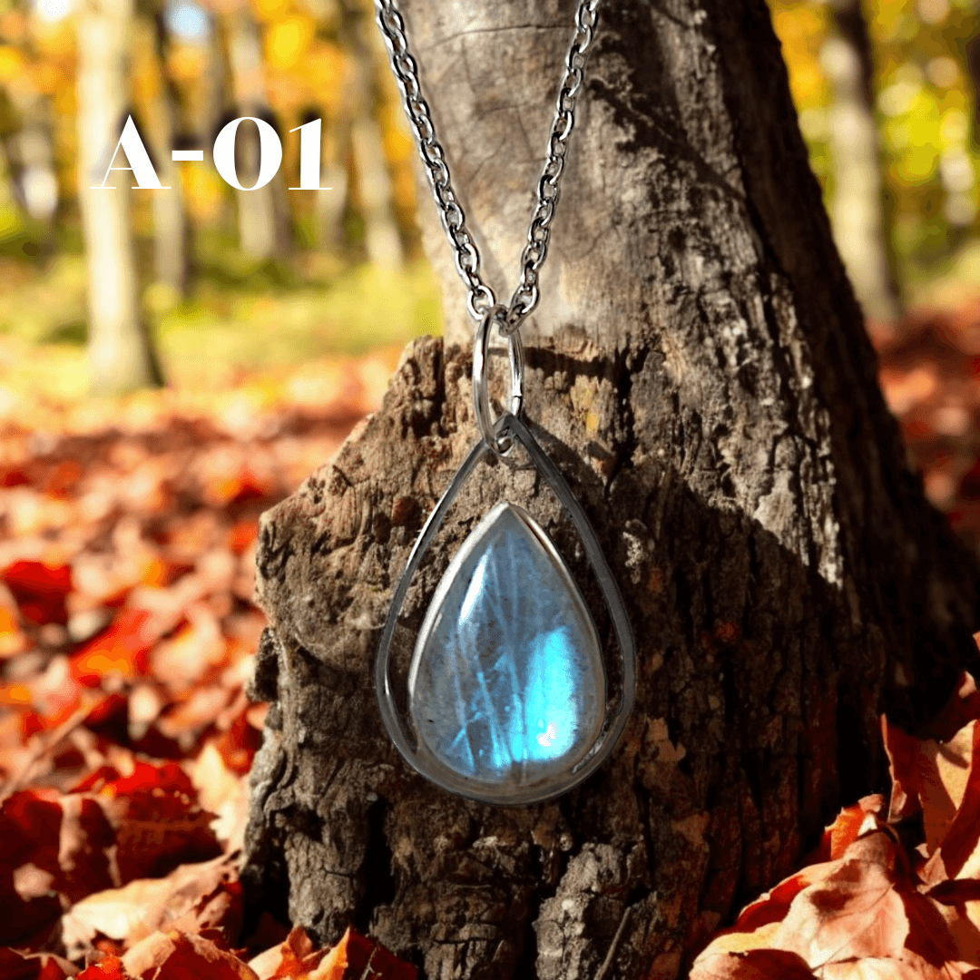 Freya - Collier - Labradorite - Doré ou argenté - Création unique - L'Atelier de Tabatha