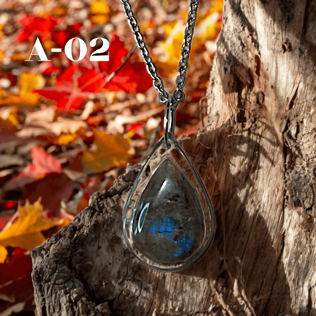 Freya - Collier - Labradorite - Doré ou argenté - Création unique - L'Atelier de Tabatha