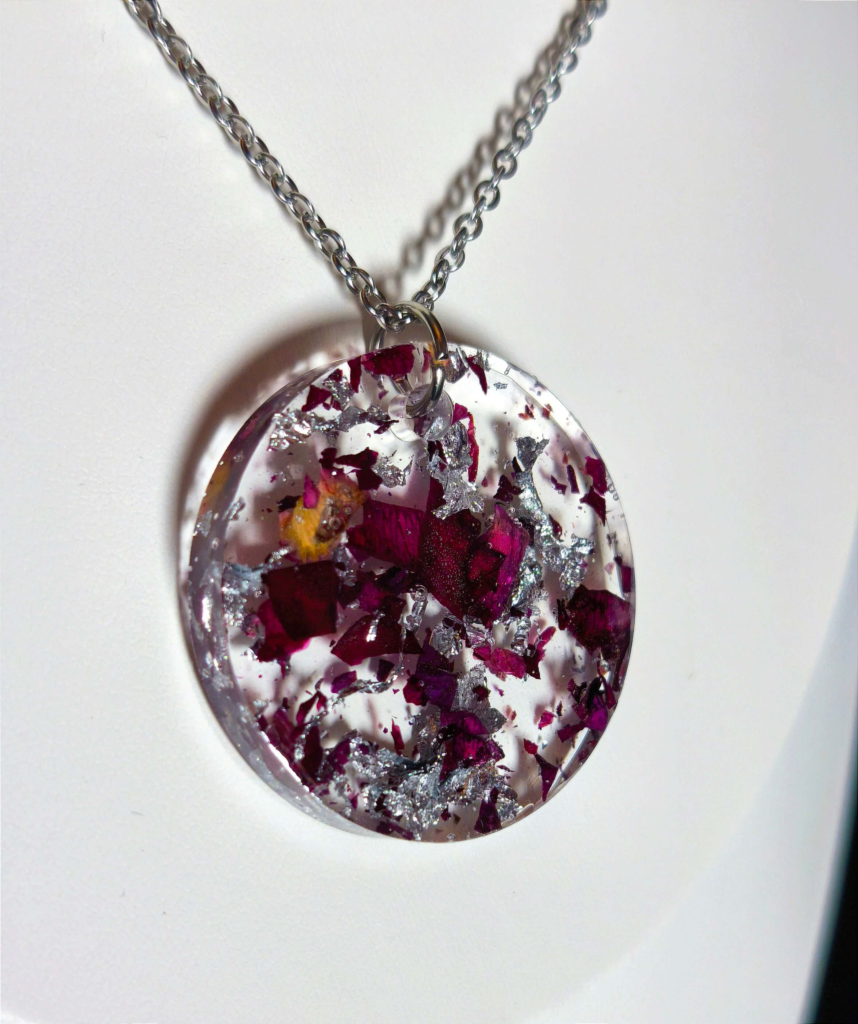 Sara - Collier - Résine et fleurs - 2 couleurs - L'Atelier de Tabatha