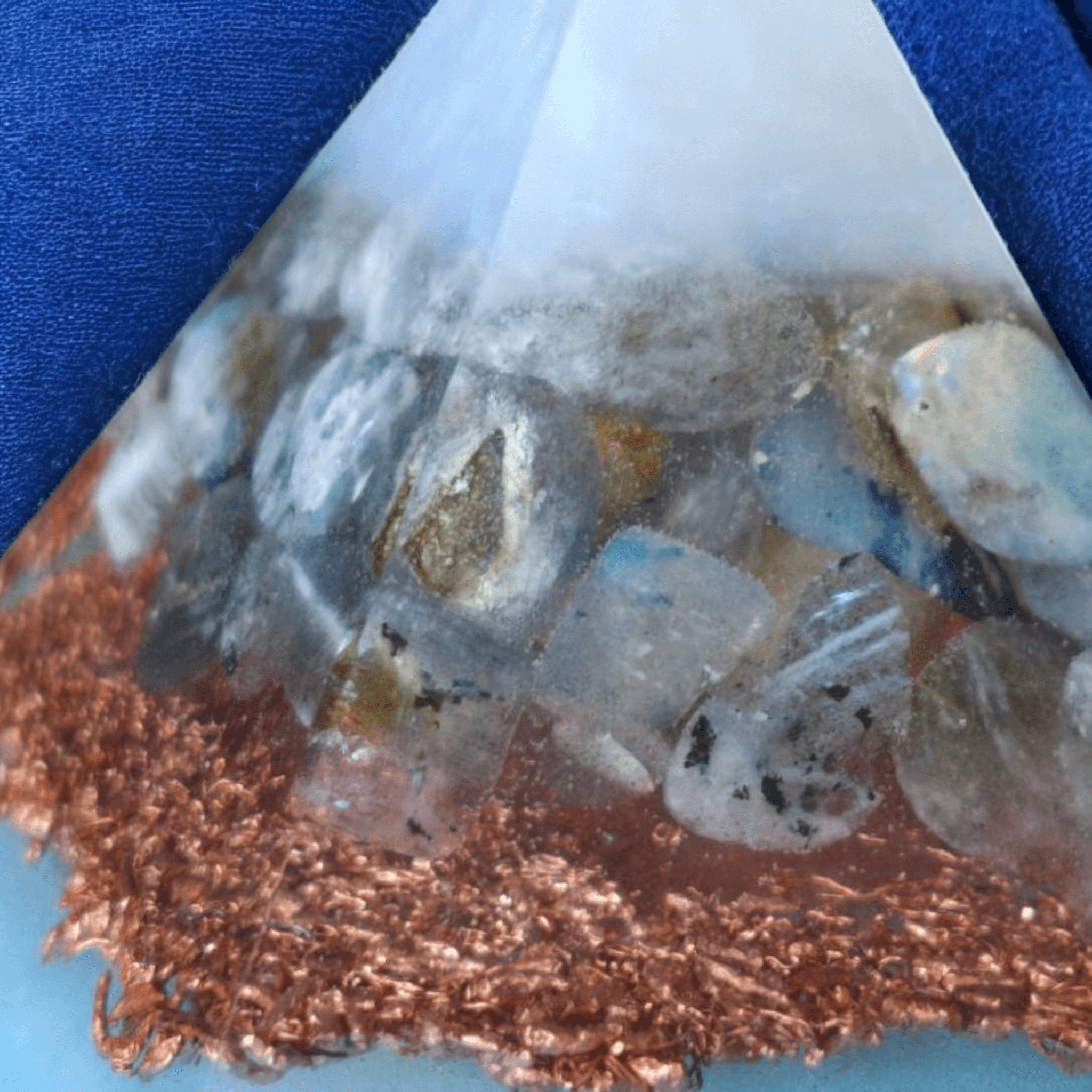 ALTARA | Pyramides orgonite - Les Bleus 🔵 - L'Atelier de Tabatha