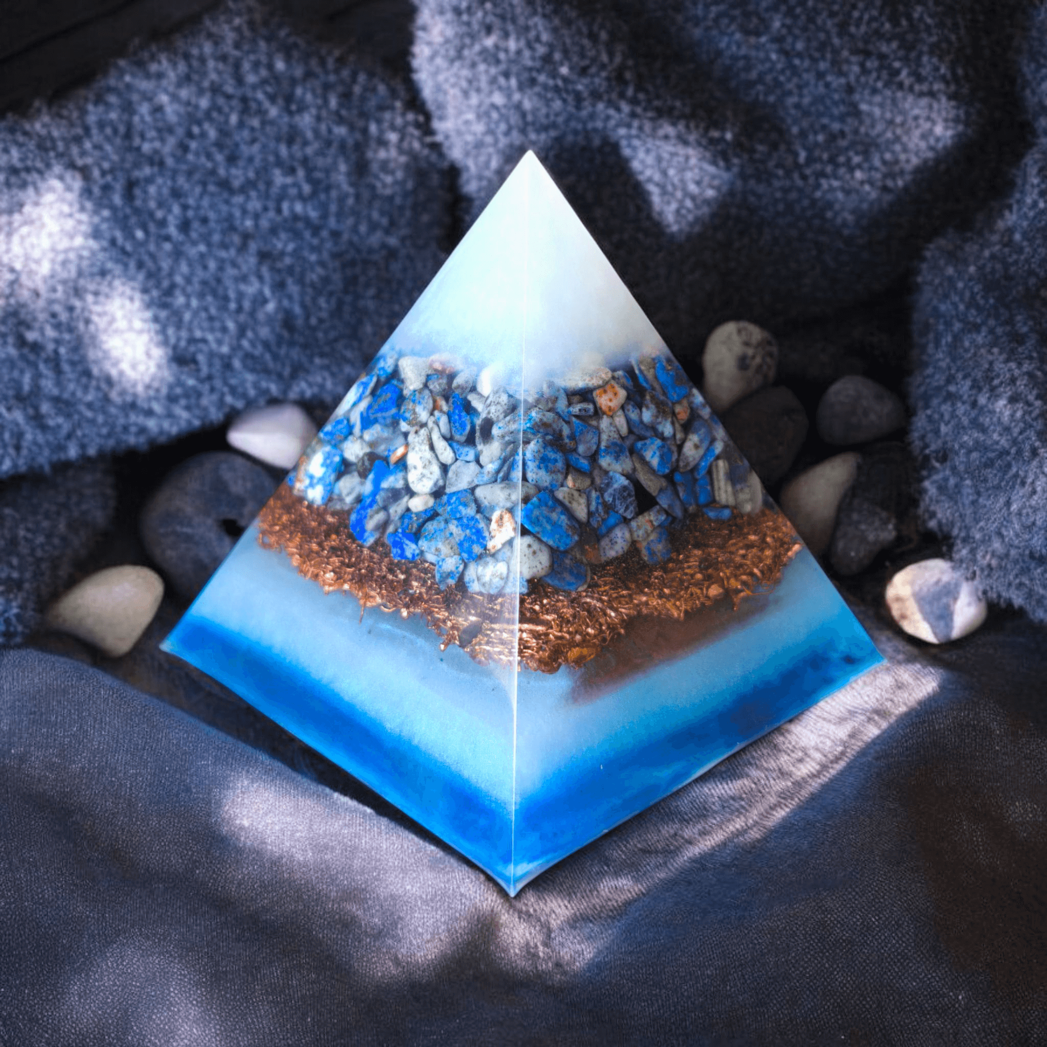 ALTARA | Pyramides orgonite - Les Bleus 🔵 - L'Atelier de Tabatha
