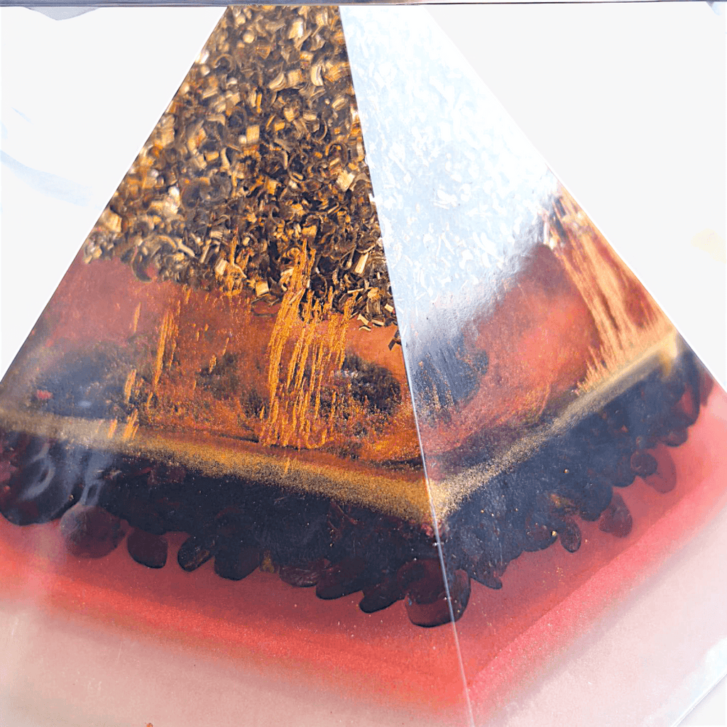 ALTARA | Pyramides orgonite - Les Rouges ❤️ - L'Atelier de Tabatha