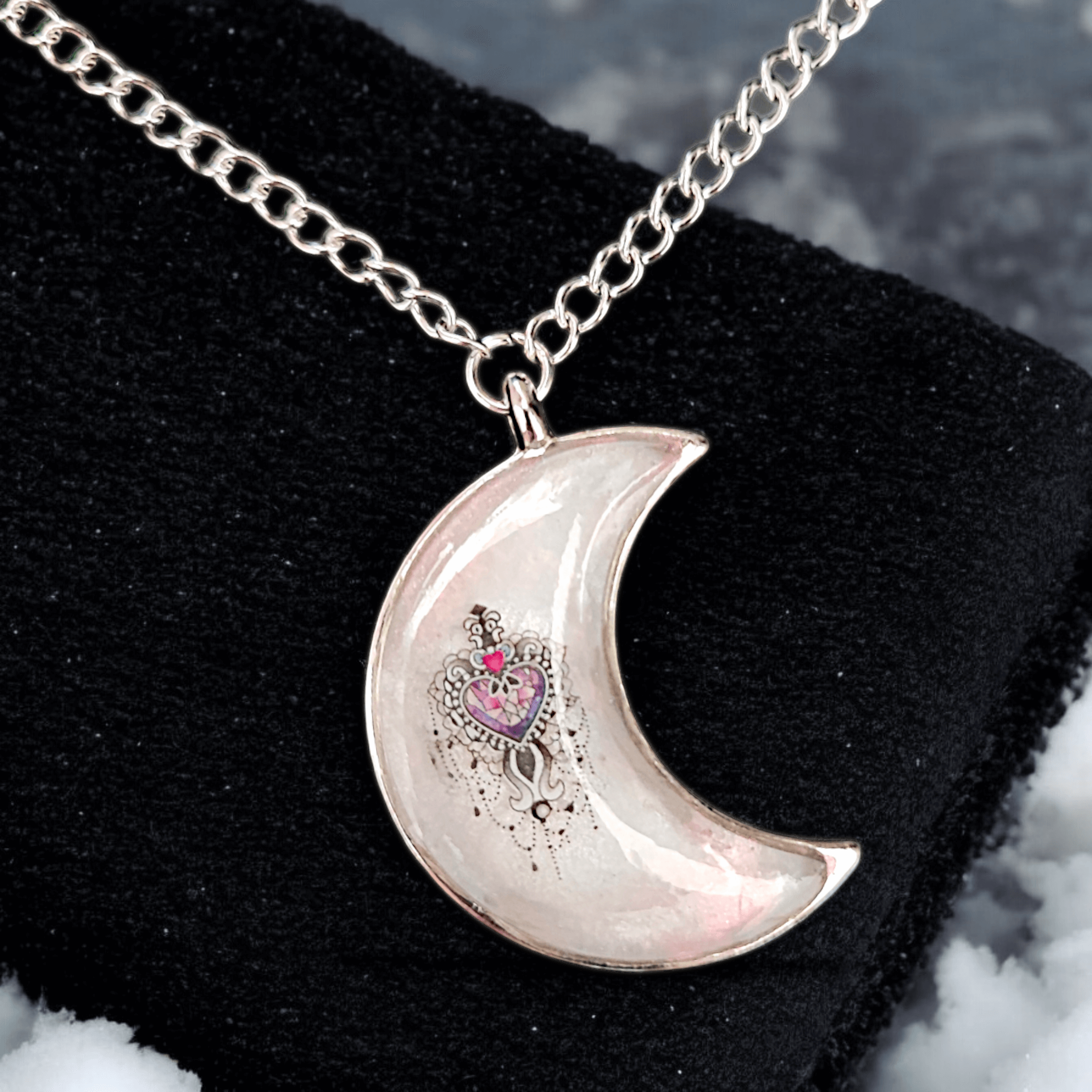 Lyana - Colliers - Acier et résine (Plusieurs créations uniques) - L'Atelier de Tabatha