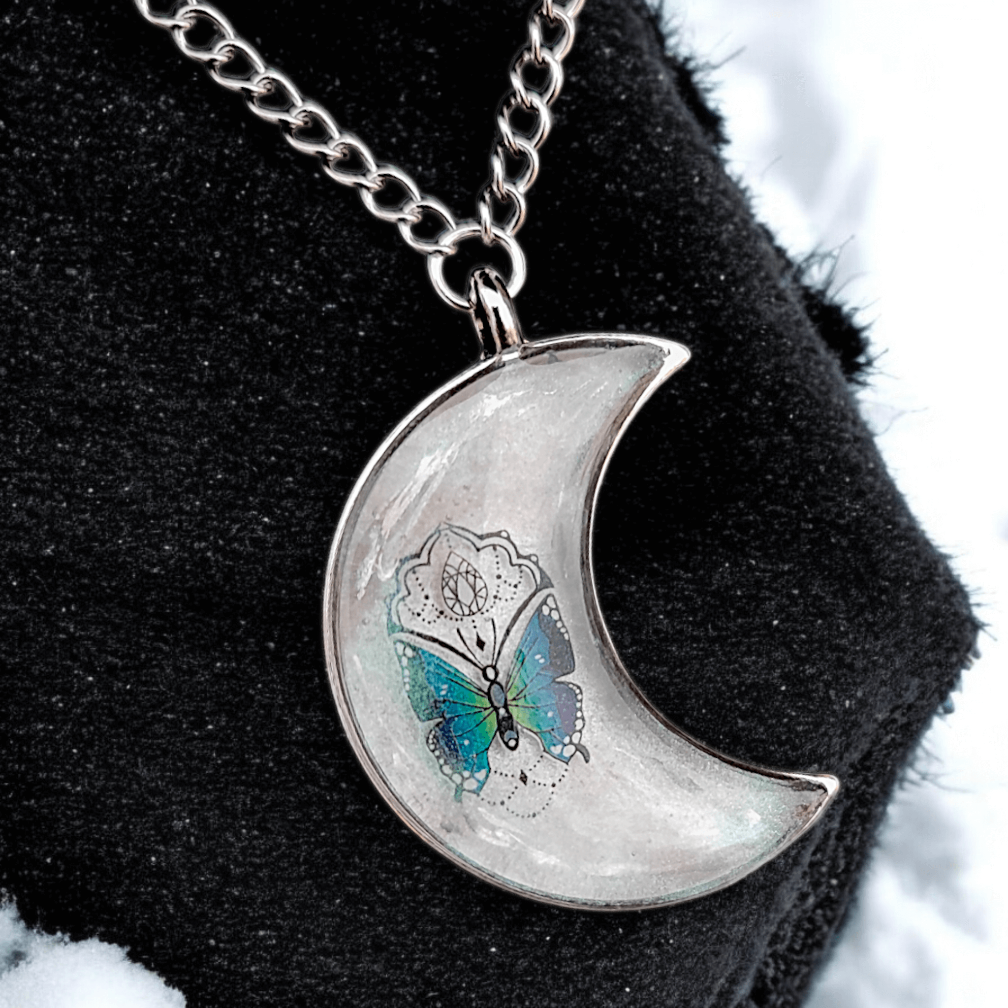 Lyana - Colliers - Acier et résine (Plusieurs créations uniques) - L'Atelier de Tabatha