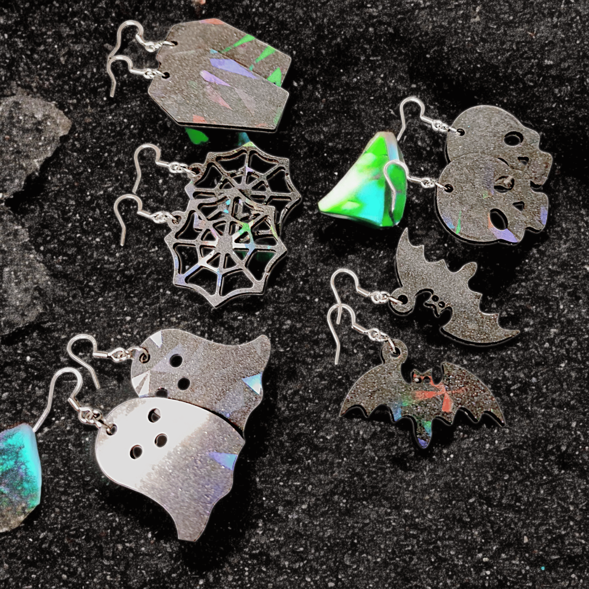 Maija - Boucles d'oreilles - Holographiques (Plusieurs modèles) - L'Atelier de Tabatha