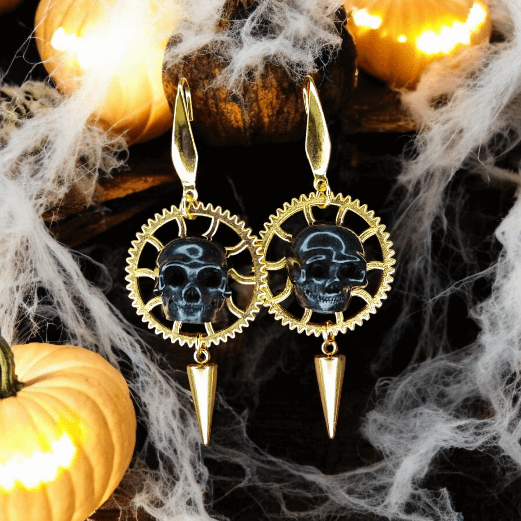 Memento - Boucles d'oreilles - Acier (doré) et crânes en résine (Plusieurs modèles) - L'Atelier de Tabatha