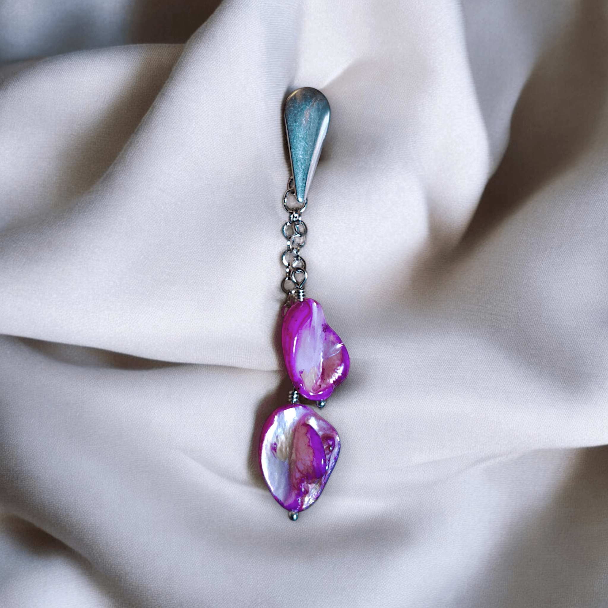 Amarisa - Parure en nacre teintée (unique) - L'Atelier de Tabatha