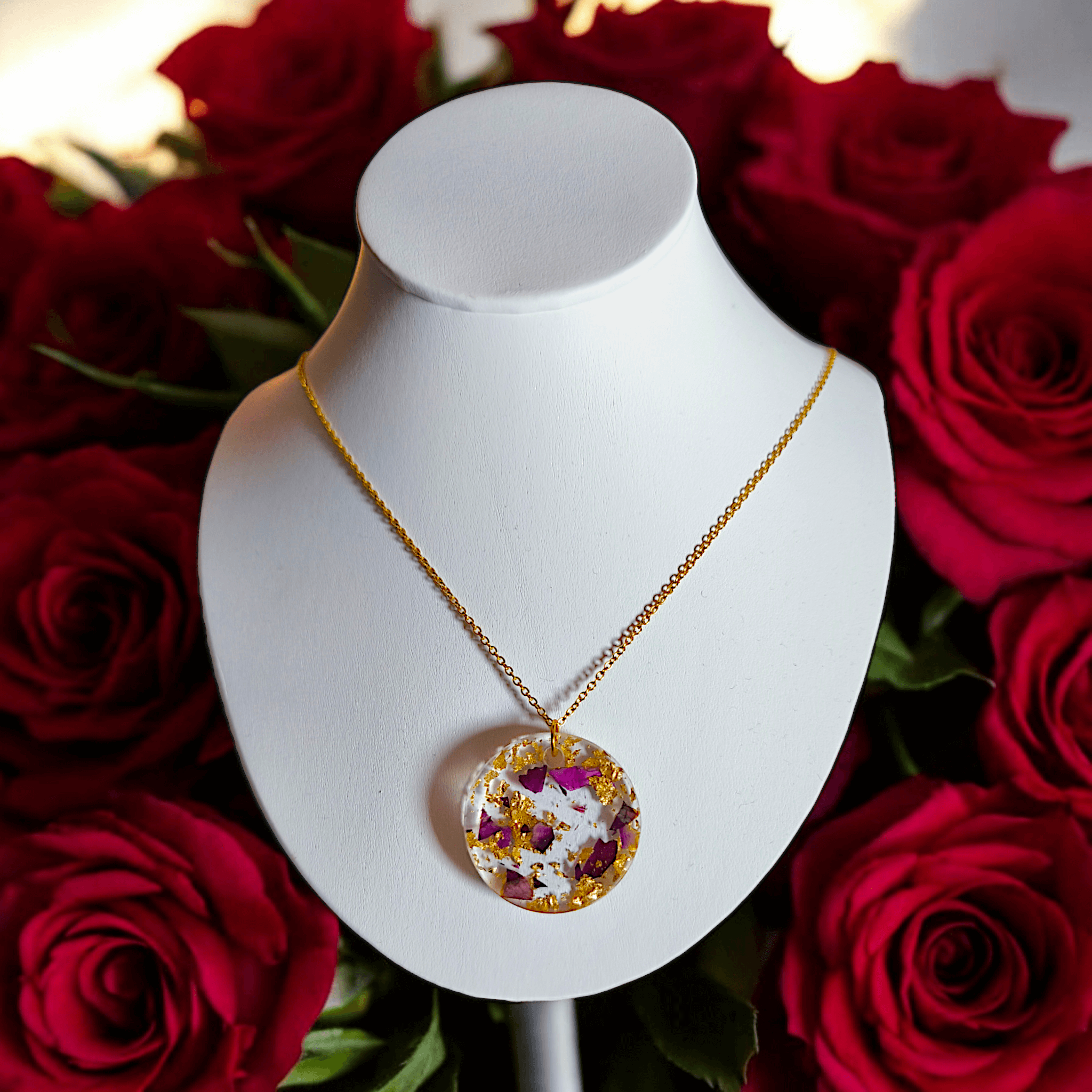 Sara - Collier - Résine et fleurs - 2 couleurs - L'Atelier de Tabatha