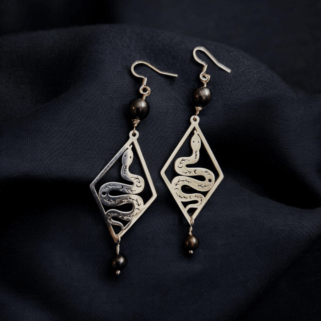Vritra - Boucles serpent & onyx noir (uniques) - L'Atelier de Tabatha