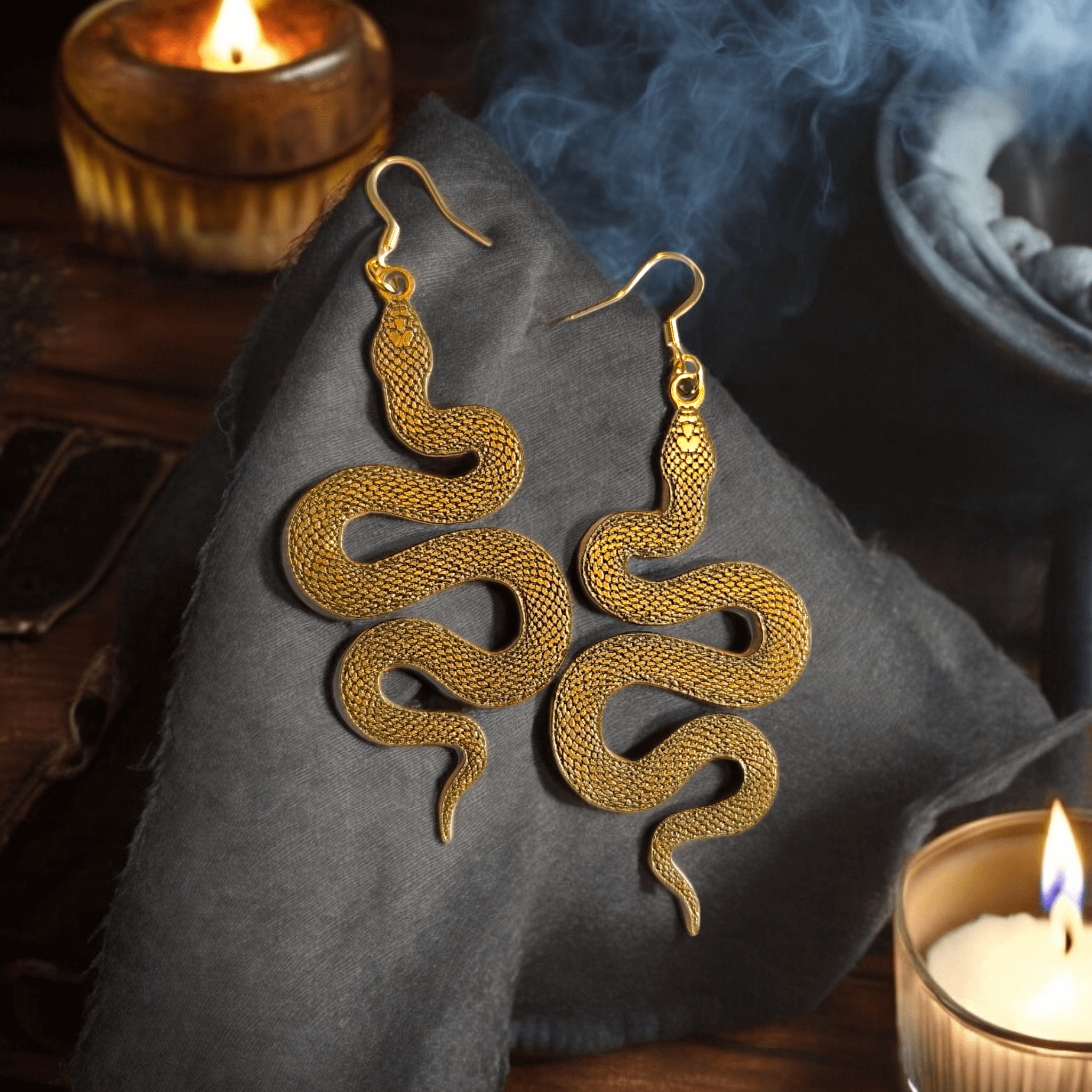 Itza - Boucles d'oreilles serpent (9 couleurs) - L'Atelier de Tabatha