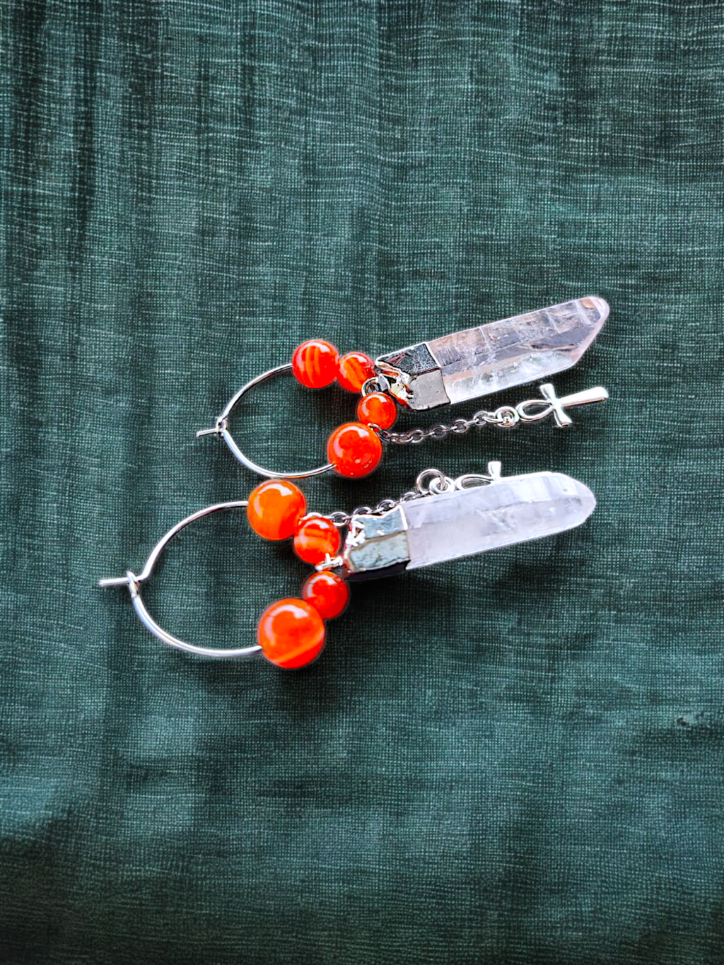 SEKHMET – Boucles d'oreilles en Cornaline et Cristal de roche