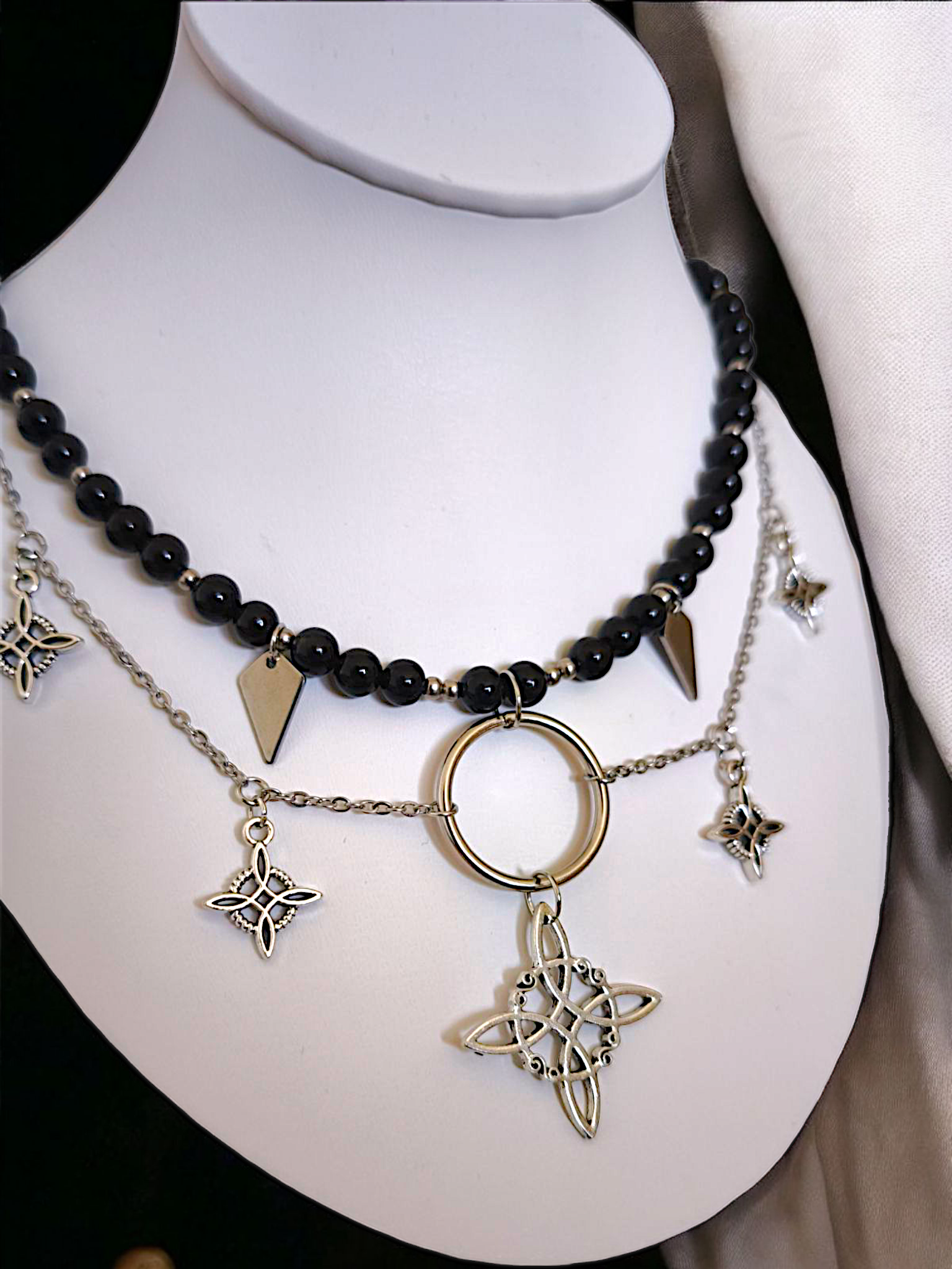 NÉMÉSIS | Knothex - Collier onyx noir et nœud de sorcière