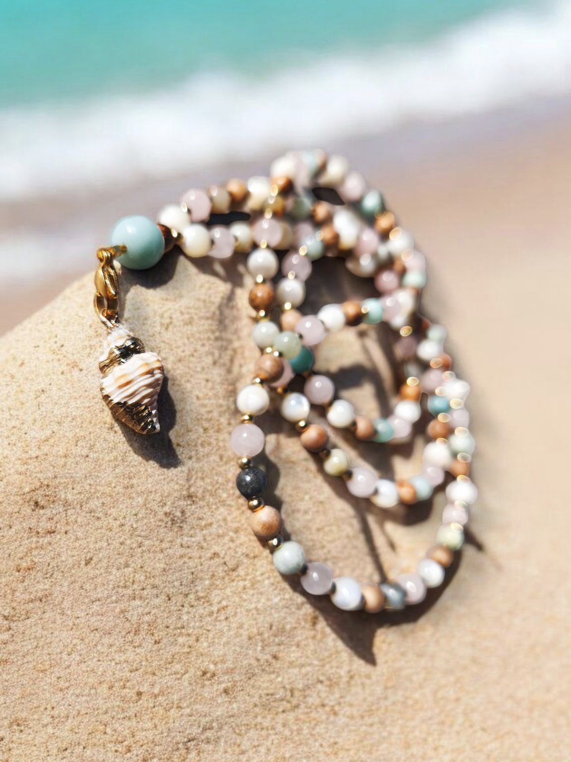 MALA | THALASSA : Collier rituel en amazonite/quartz rose et nacre