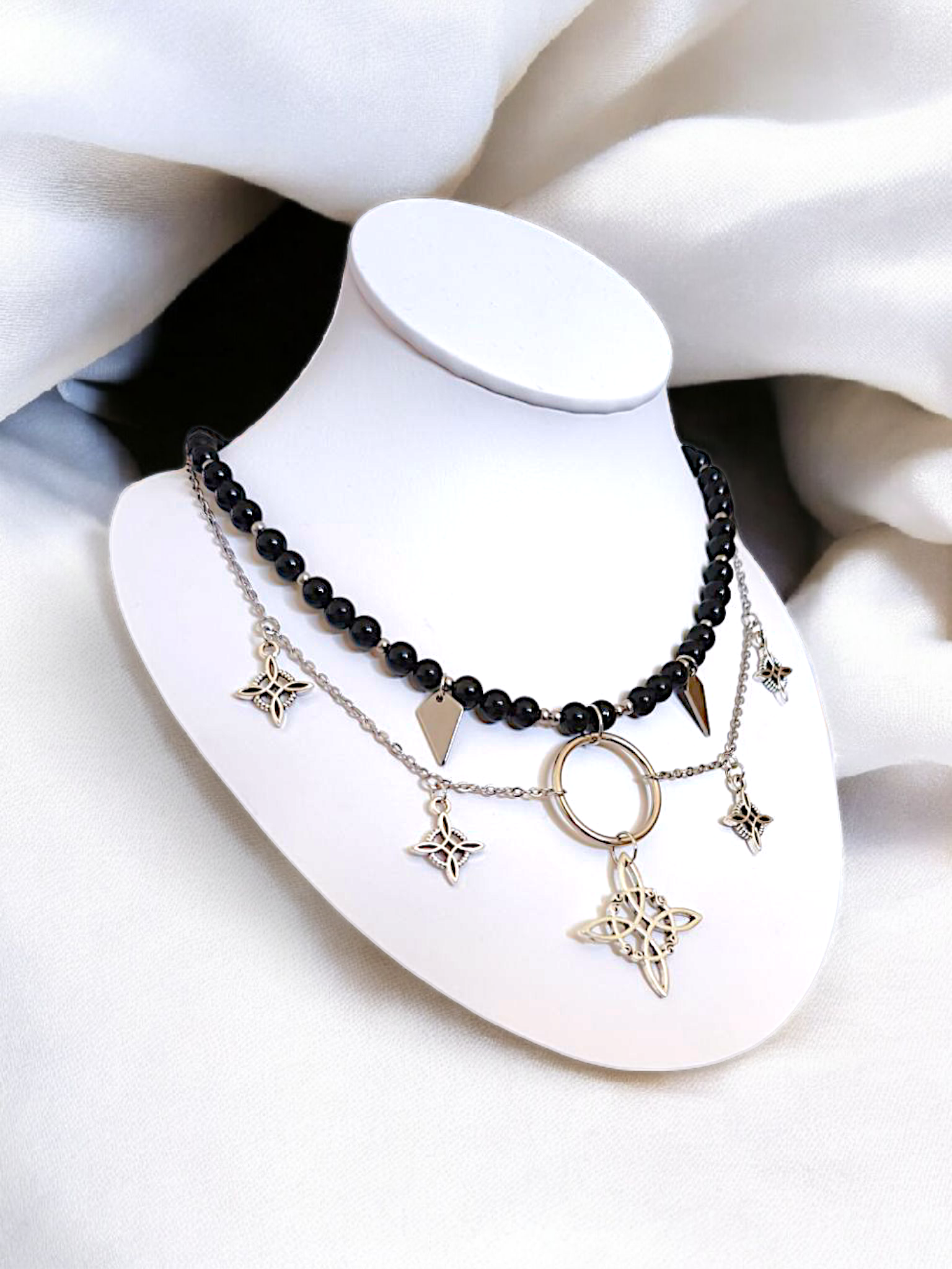 NÉMÉSIS | Knothex - Collier onyx noir et nœud de sorcière