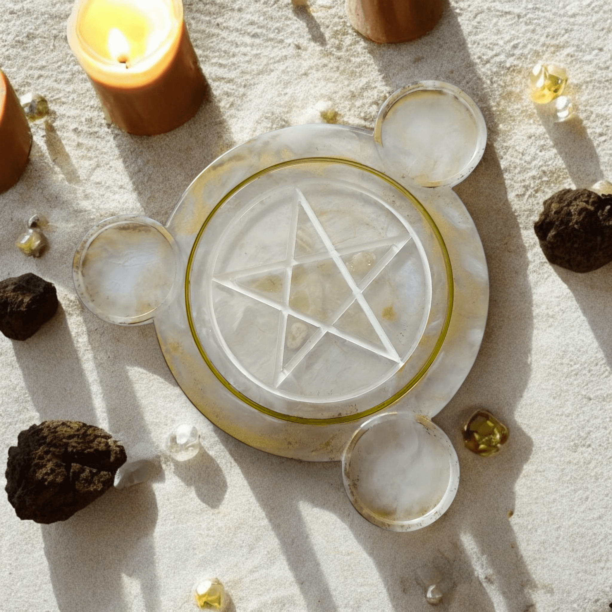 Yzalys | Citrina - Plateau énergétique incrusté de citrine - L'Atelier de Tabatha