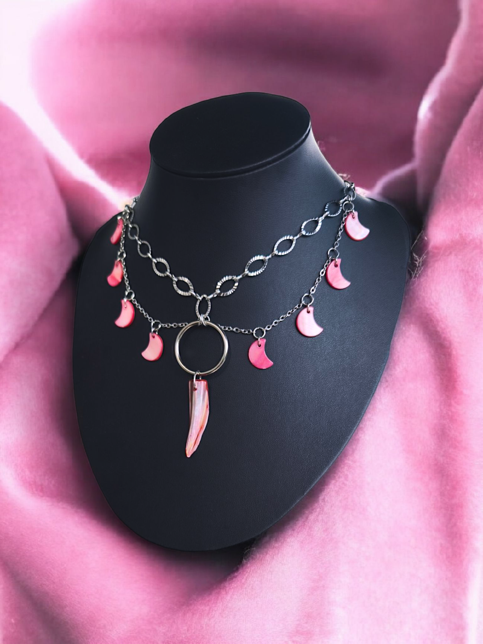 NÉMÉSIS | Luna Rosa - Collier ras du cou et nacre rosée