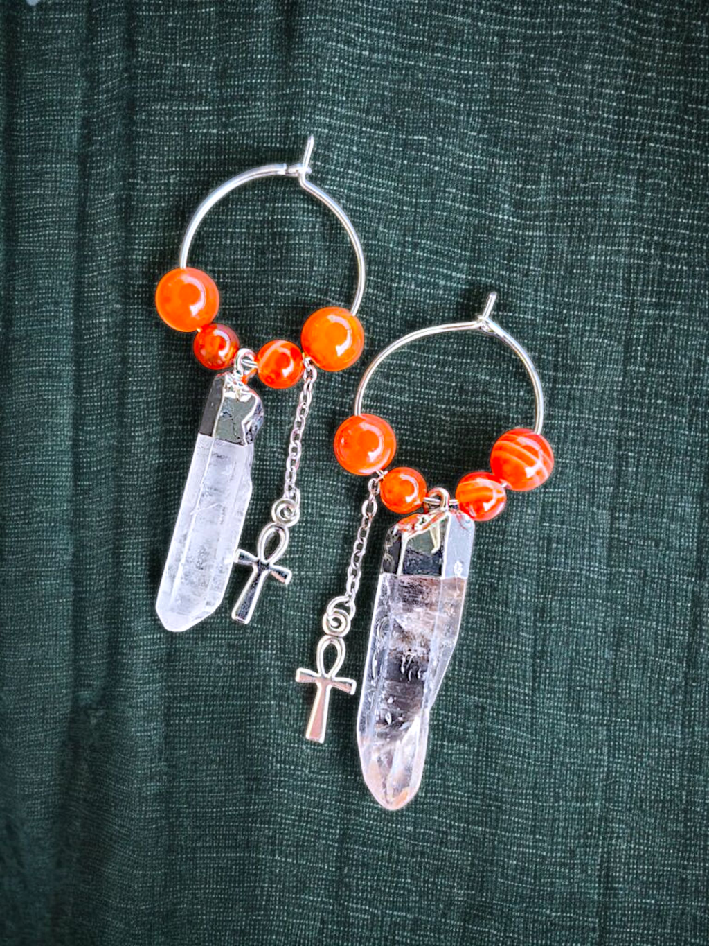 SEKHMET – Boucles d'oreilles en Cornaline et Cristal de roche