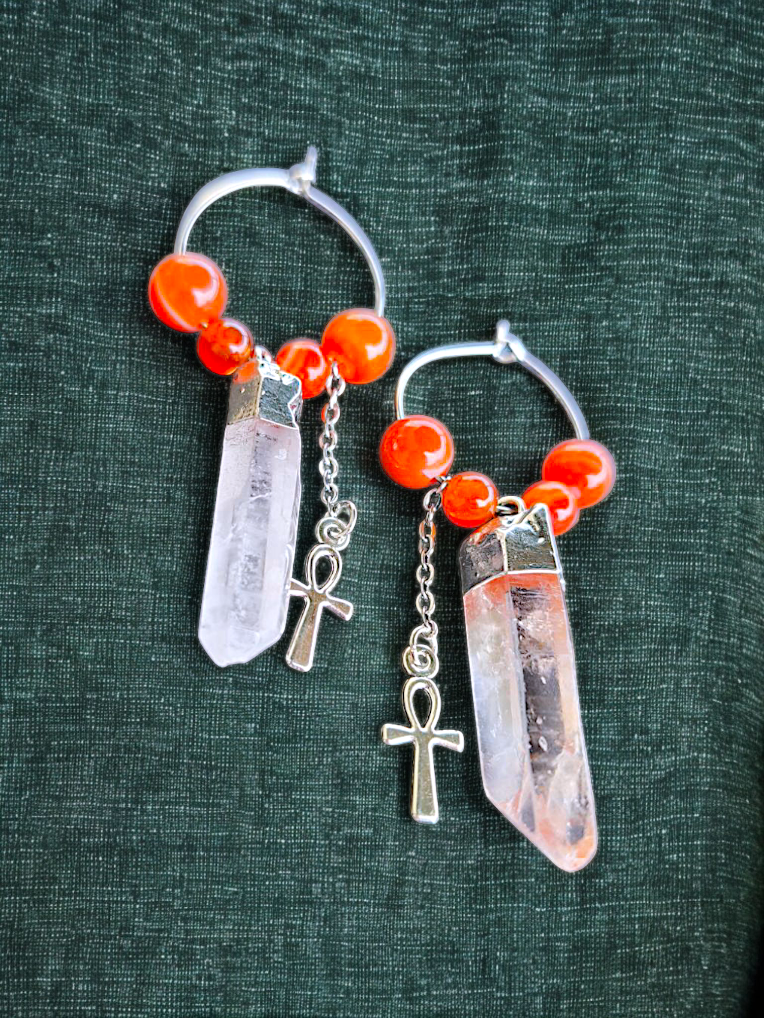 SEKHMET – Boucles d'oreilles en Cornaline et Cristal de roche