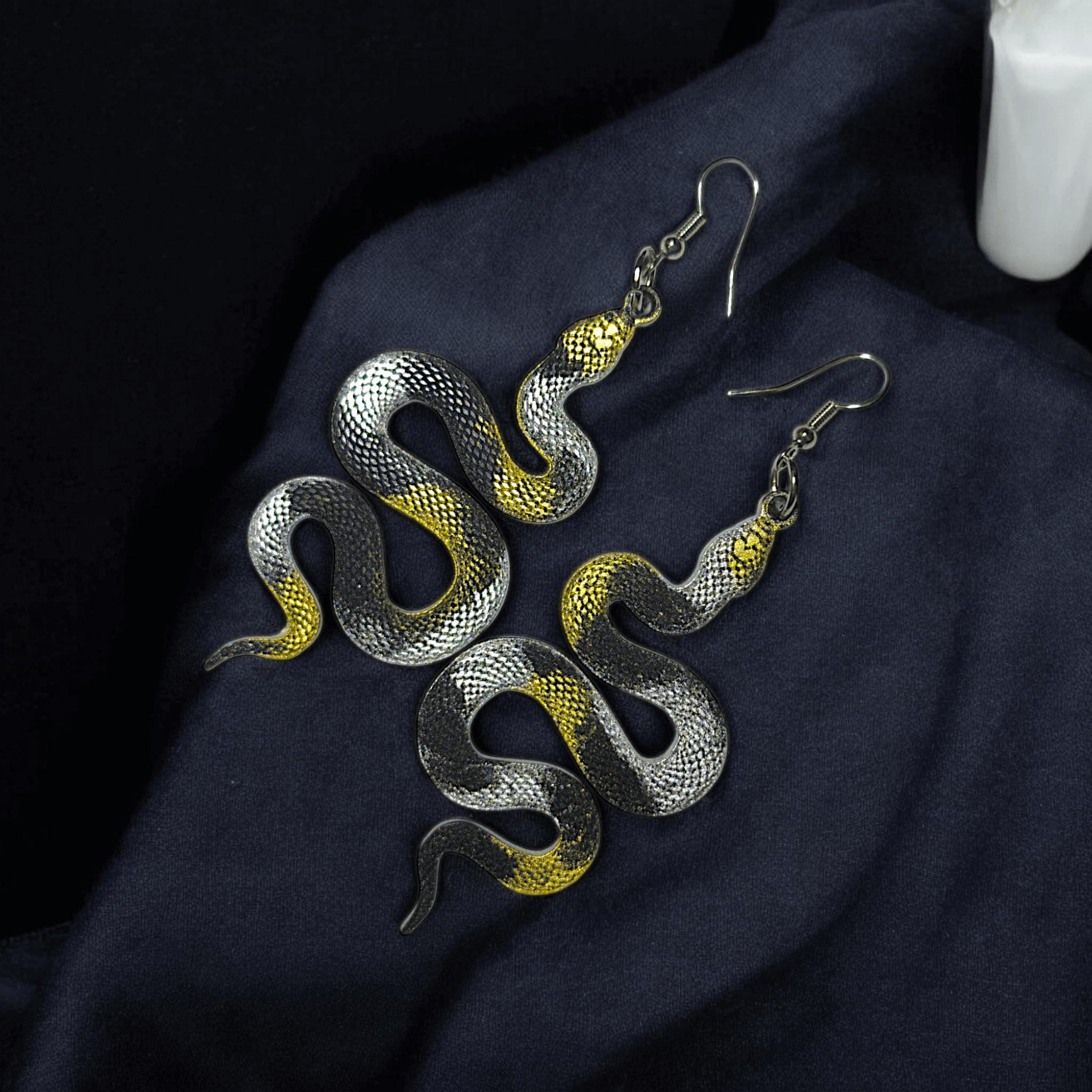 Itza - Boucles d'oreilles serpent (9 couleurs) - L'Atelier de Tabatha